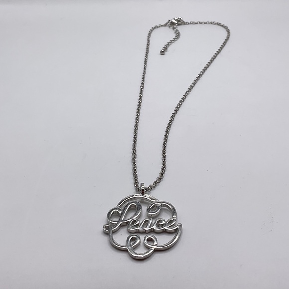 Crimzonerose Jewelry - Silver Peace Pendant Necklace NWOT